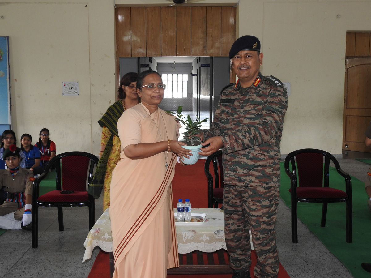 24 U.K. Girls BN NCC Commanding Officer Visit